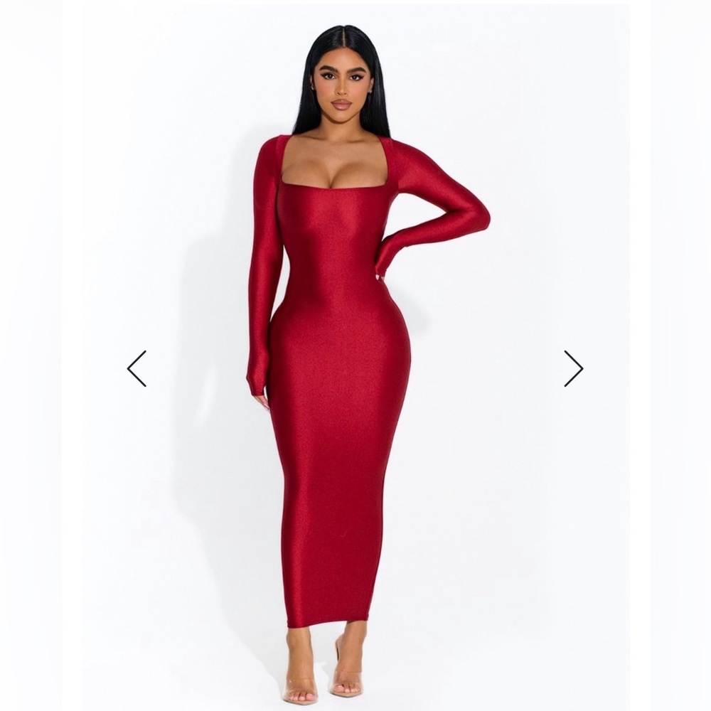 Naked Wardrobe Squared Away Midi Dress